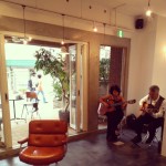 美容室で生演奏